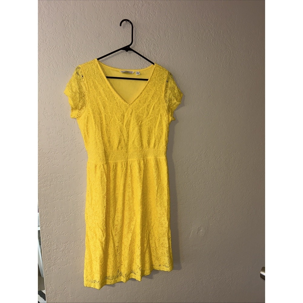 Isaac Mizrahi Live! Size Small short-sleeve yellow lace Dress